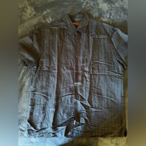 Gray Short Sleeve Button-Up Shirt
